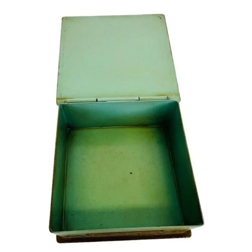 Vintage Hinged Metal Trinket Jewelry‎ Box Blue/Green With Gold Trim 3.75
